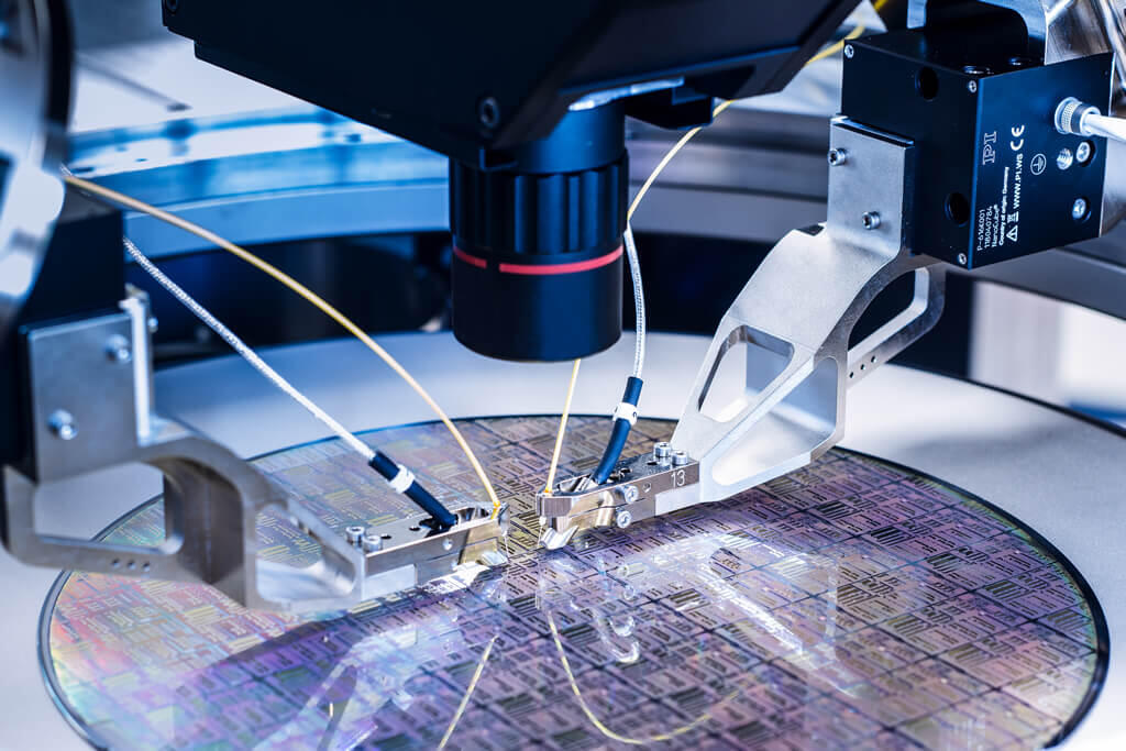FormFactor - Cascade CM300xi-SiPh - 300 mm semi-/ fully-automated probe system with Autonomous Silicon Photonics Measurement Assistant FormFactor - Cascade CM300xi-SiPh - 300 mm semi-/ fully-automated probe system with Autonomous Silicon Photonics Measurement Assistant